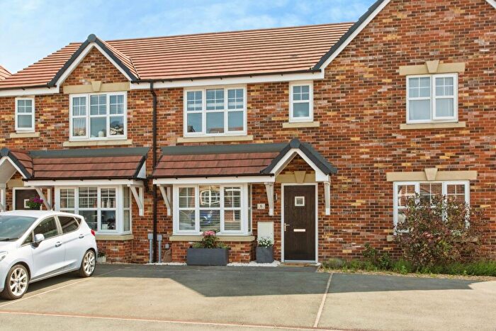 3 Bedroom Terraced House For Sale In Library Close, Farington, Leyland, Lancashire, PR25