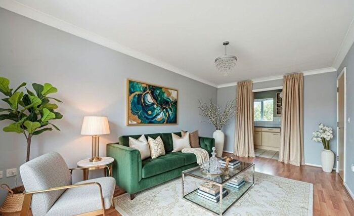 1 Bedroom Flat For Sale In Carmichael Close, Ruislip, HA4