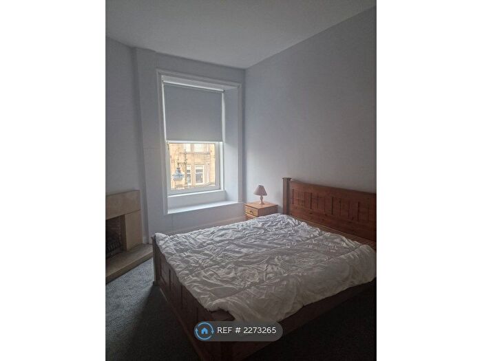 2 Bedroom Flat To Rent In Harrison Road, Edinburgh, EH11