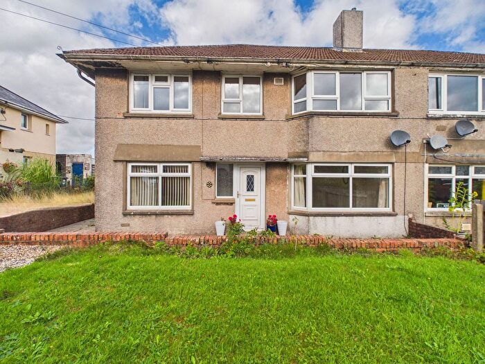 2 Bedroom Flat For Sale In Tredegar Road, Ebbw Vale, NP23
