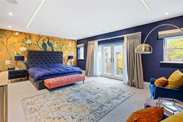 5 Bedroom Detached House To Rent In Oakshade Road, Oxshott, Surrey, KT22
