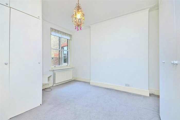 2 Bedroom Flat To Rent In Cleveland Mansions, Widley Road, Maida Vale, London, W9