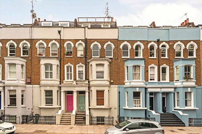 1 Bedroom Flat To Rent In Cornwall Crescent, Notting Hill, W11