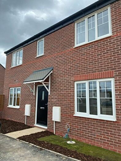 3 Bedroom Property To Rent In Ash Close, Holmewood, Chesterfield, S42