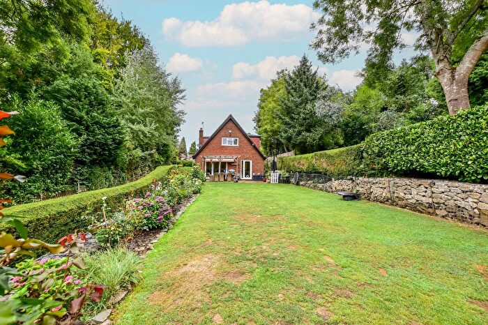 4 Bedroom Detached House For Sale In Toms Lane, Kings Langley, WD4