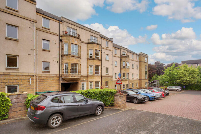 2 Bedroom Flat To Rent In Dicksonfield, Edinburgh, EH7