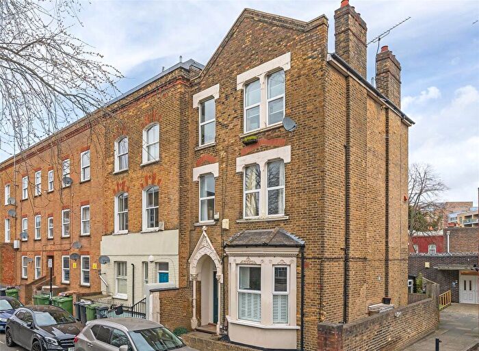 2 Bedroom Flat For Sale In Railton Road, London, SE24