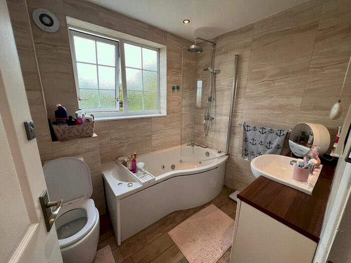 4 Bedroom Property To Rent In Third Avenue, Grantham, NG31