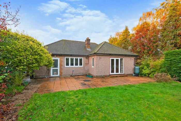 2 Bedroom Bungalow For Sale In Leewood Way, Effingham, Leatherhead, Surrey, KT24
