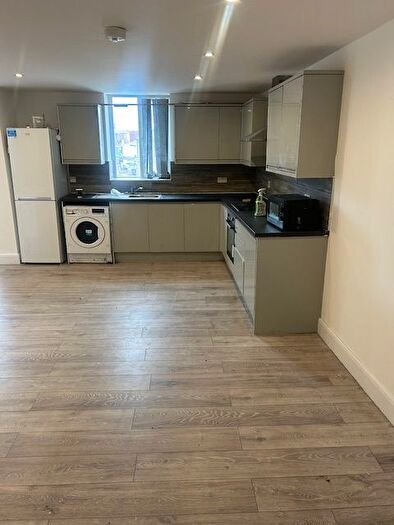 2 Bedroom Flat To Rent In Southall Broadway, Southall, UB1