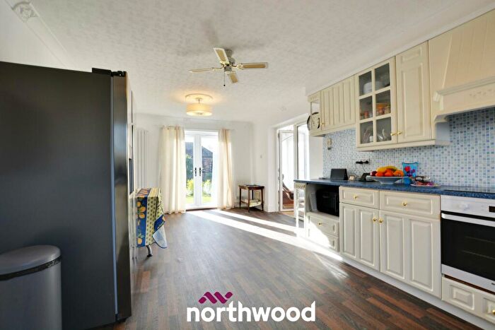 3 Bedroom Bungalow For Sale In Jefferson Close, Hook, Goole, DN14