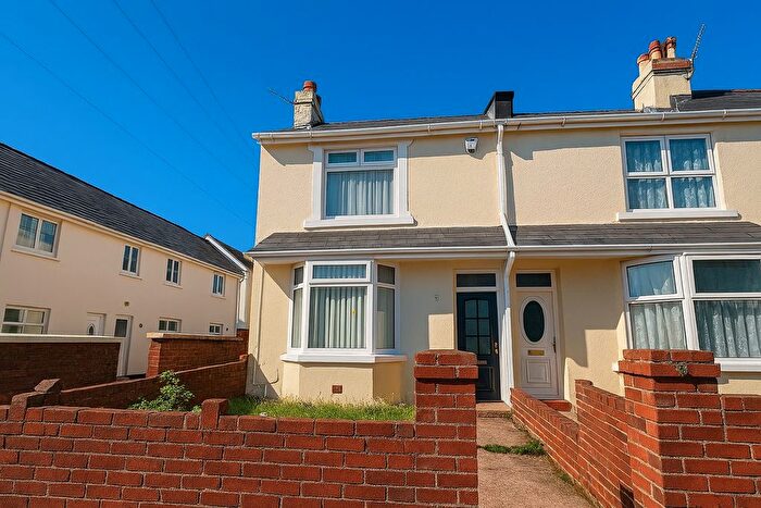 3 Bedroom Property To Rent In York Road, Paignton, TQ4
