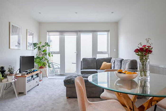 2 Bedroom Flat For Sale In Chrysler House, Welwyn Garden City, Hertfordshire, AL7