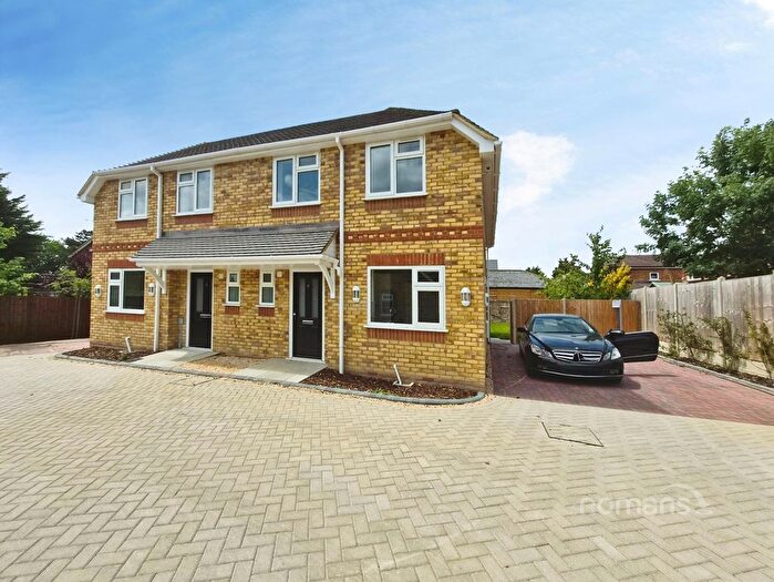 3 Bedroom Semi-Detached House To Rent In Lady Hatton Place, Stoke Poges, Slough, SL2