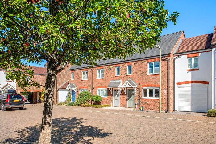 2 Bedroom Terraced House For Sale In Collingwood Way, Petersfield, Hampshire, GU31