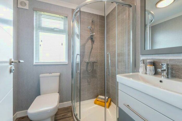 2 Bedroom Park Home For Sale In Lakeside Residential Park, Cliff Lane, Marston, Lincolnshire, NG32