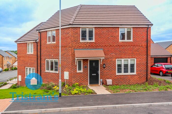 3 Bedroom Semi-Detached House To Rent In Gotheridge Drive, Gedling, Nottingham, NG4