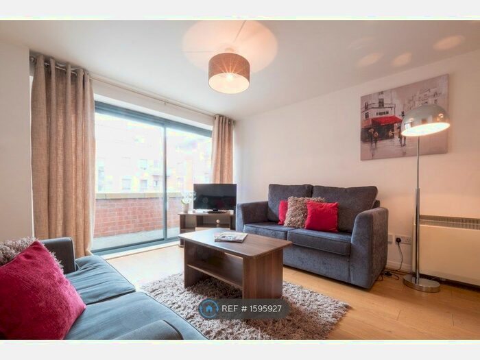 2 Bedroom Flat To Rent In Madison Square, Liverpool, L1