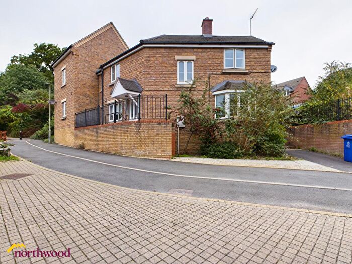 3 Bedroom Semi-Detached House To Rent In Rosemary Drive, Banbury, OX16
