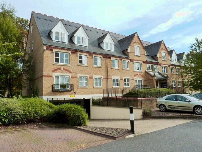 2 Bedroom Flat To Rent In Eton House, Anglian Close, Watford, WD24
