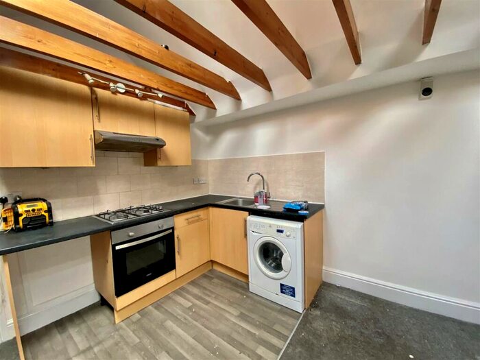 1 Bedroom Flat To Rent In Teville Road, Worthing, BN11