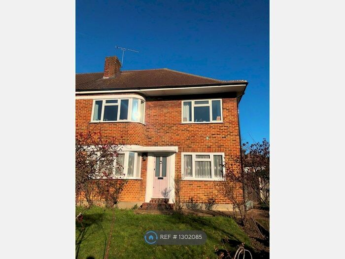 2 Bedroom Maisonette To Rent In Coombe Lane, London SW20