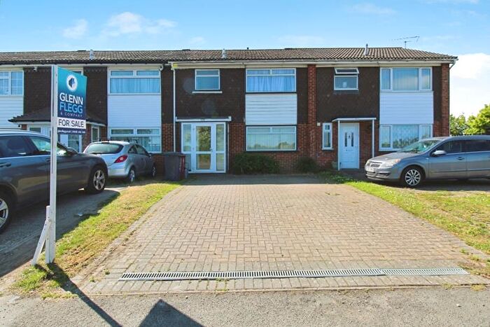 3 Bedroom Terraced House For Sale In Parlaunt Road, Langley, SL3