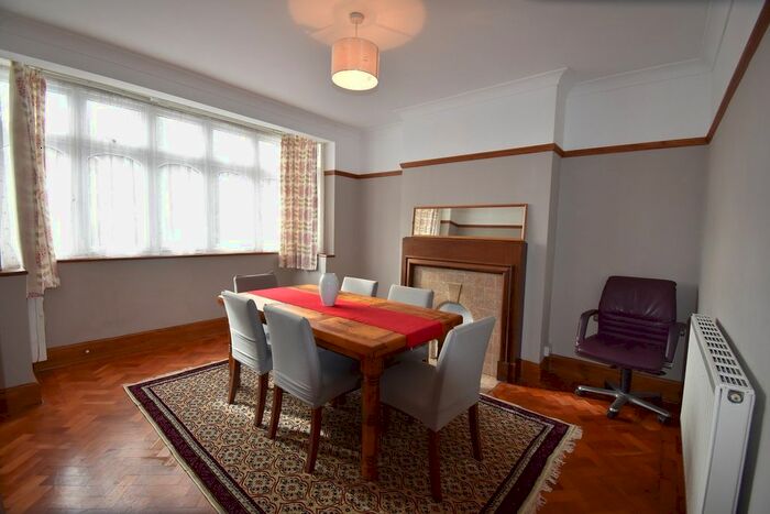 4 Bedroom Semi-Detached House To Rent In Greencroft Road, Heston, Hounslow, TW5