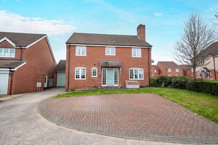 4 Bedroom Detached House For Sale In Jacob Close, Andover, SP11