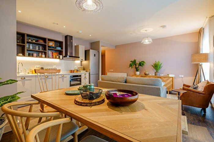 1 Bedroom Flat To Rent In Canada Gardens, Wembley, HA9