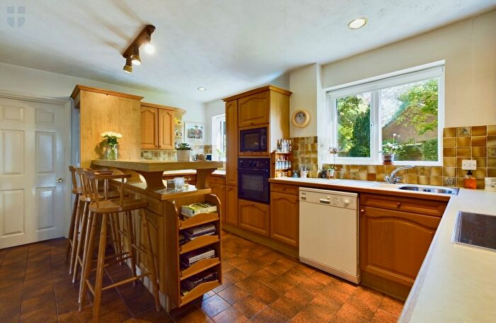 4 Bedroom Detached House For Sale In The Pightle, Oving, Aylesbury, HP22