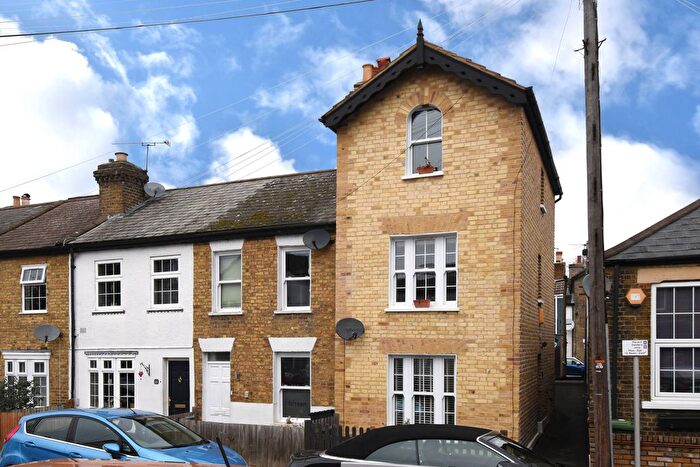 3 Bedroom End Of Terrace House For Sale In Freelands Grove, Bromley, BR1