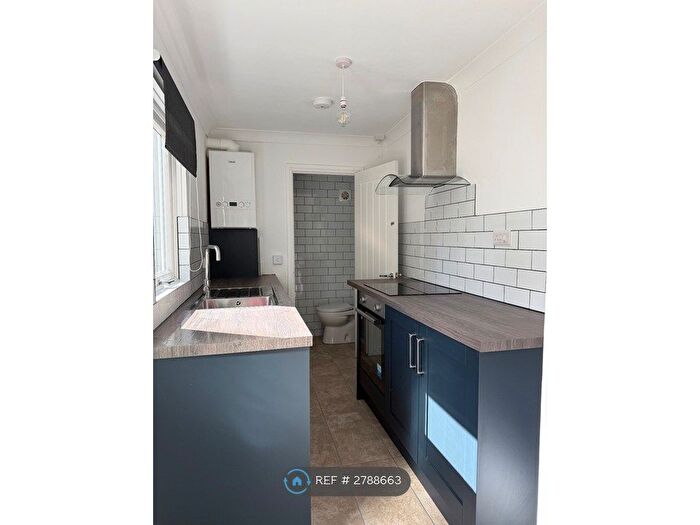 2 Bedroom Semi Detached House To Rent In Till Road, Lowestoft, NR32