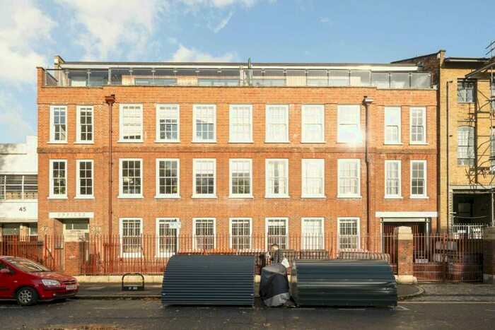 2 Bedroom Flat To Rent In Tudor Road, Victoria Park, E9