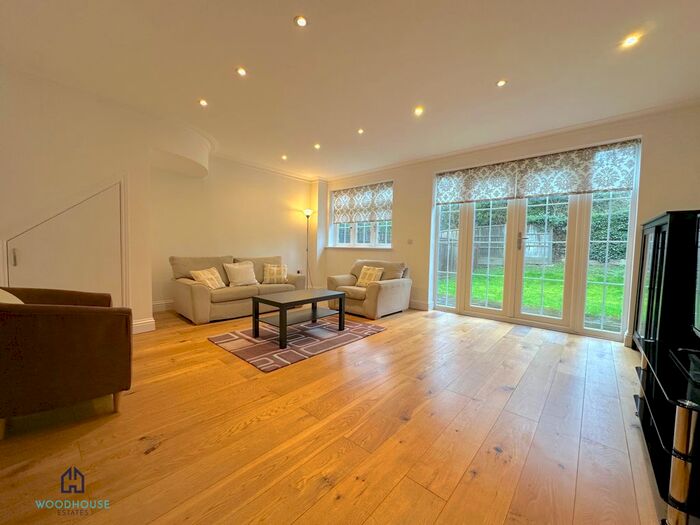 5 Bedroom Terraced House To Rent In Haydon Road, Watford, WD19