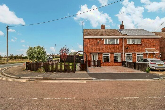 3 Bedroom Semi-Detached House For Sale In Laws Close, Milking Nook, Newborough, Peterborough, Cambridgeshire PE6