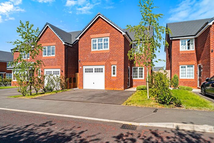 4 Bedroom Detached House For Sale In Thames Avenue, Leigh, WN7