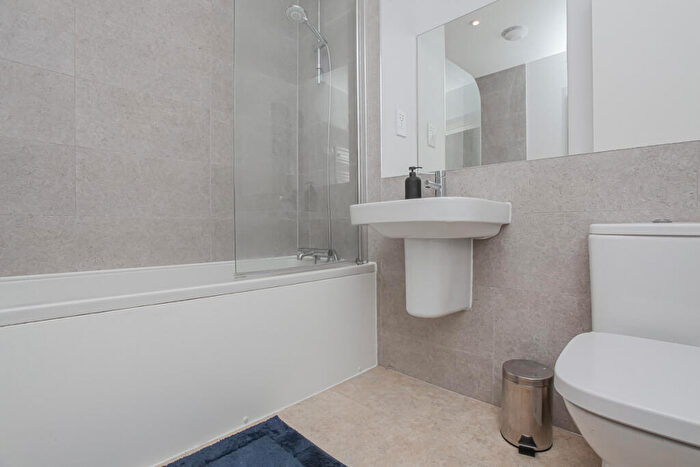 1 Bedroom Flat For Sale In Clifton Close, Bicester, OX26