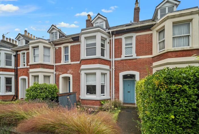 2 Bedroom Maisonette To Rent In Bridport, DT6