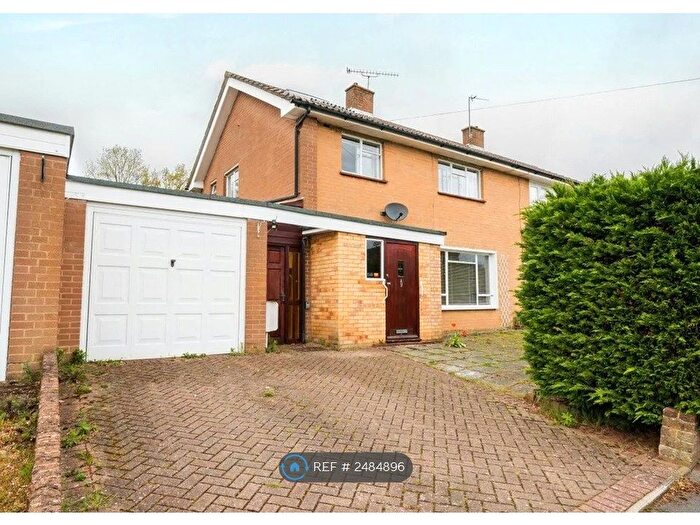 7 Bedroom Semi-Detached House To Rent In Applegarth Avenue, Guildford, GU2