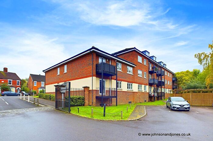 1 Bedroom Flat To Rent In Eastworth Road, Chertsey, KT16