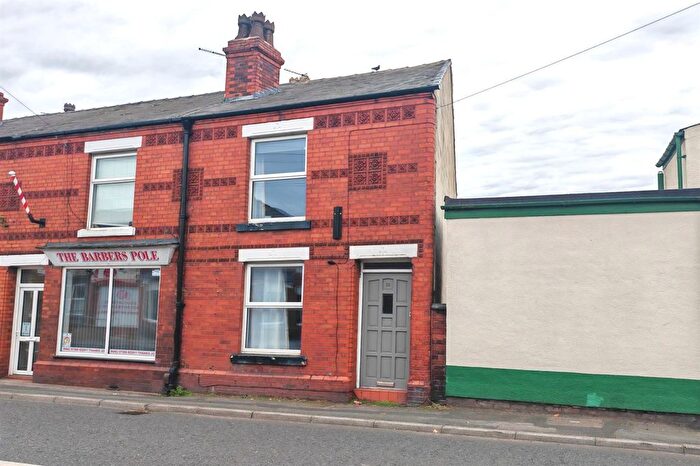 2 Bedroom End Terrace House For Sale In Walton Road, Stockton Heath, WA4