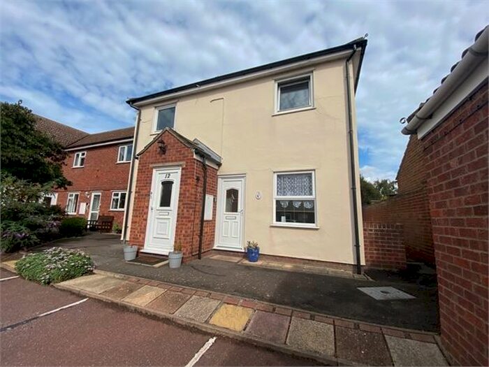 2 Bedroom Flat To Rent In Queens Mews, West Mersea, Essex., CO5