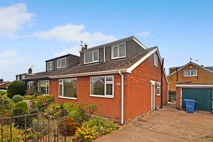 3 Bedroom Bungalow To Rent In Limestone Grove, Burniston, North Yorkshire, YO13