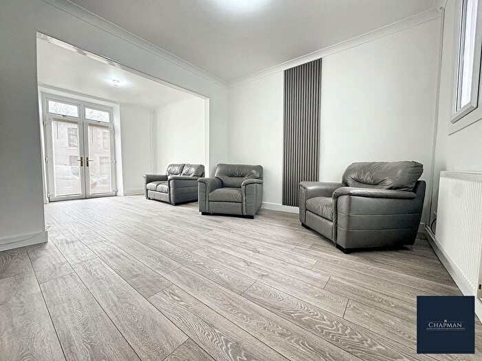 3 Bedroom Terraced House For Sale In Deri Terrace, Tylorstown, CF43