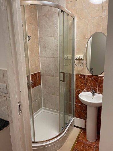 1 Bedroom Studio To Rent In Walpole Road, London, N17