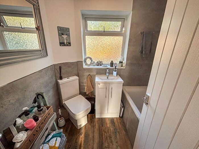 2 Bedroom Bungalow For Sale In Laburnum Avenue, Mildenhall, IP28