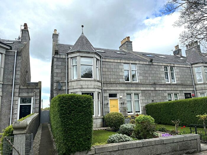 4 Bedroom Duplex To Rent In Forest Avenue, The West End, Aberdeen, AB15