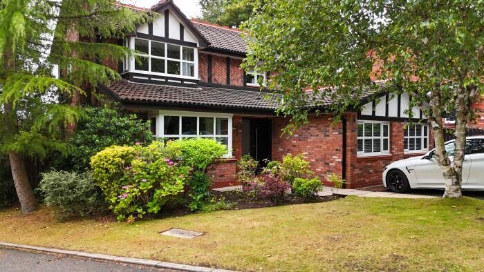 4 Bedroom Detached House For Sale In Mossdale Avenue, Bolton, BL1