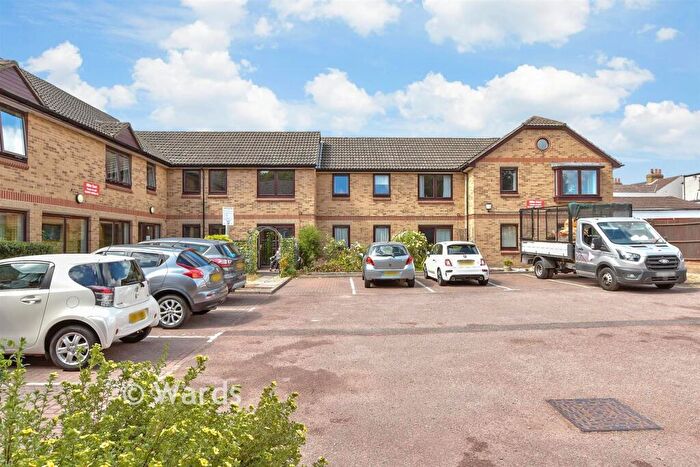 1 Bedroom Flat For Sale In Mayplace Road East, Bexleyheath, Kent, DA7
